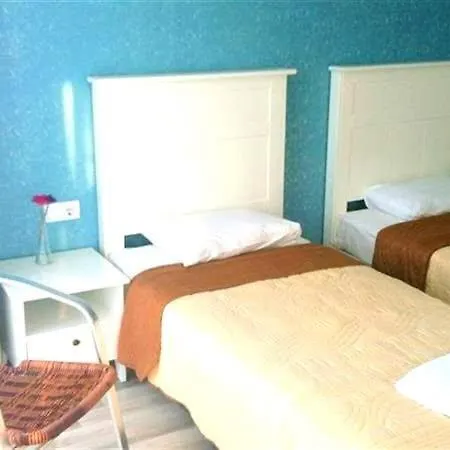 Corner Boutique Hotel 3*